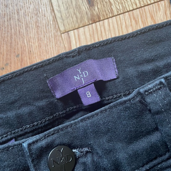 NYDJ || Bootcut Jeans - Picture 2 of 7